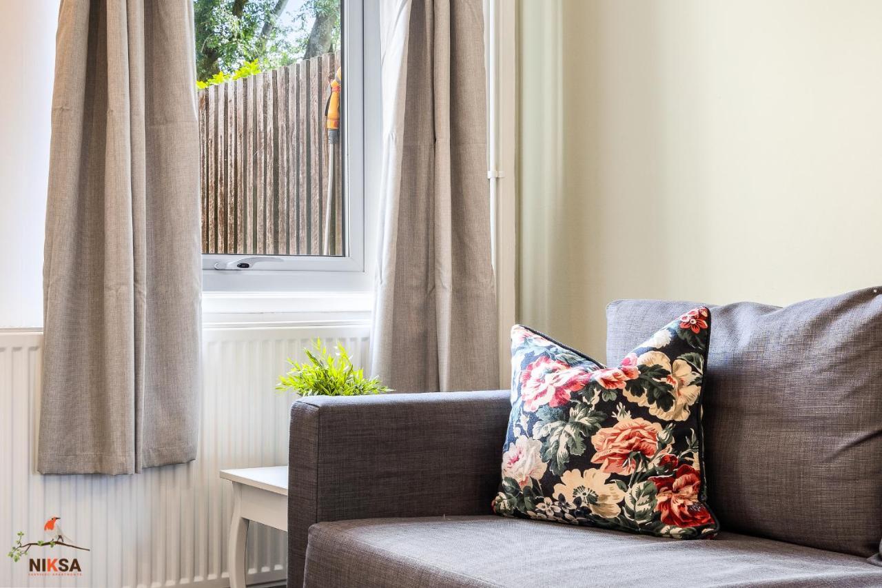 Niksa Serviced Accommodation - 3 Bedroom House Welwyn Garden City Dış mekan fotoğraf